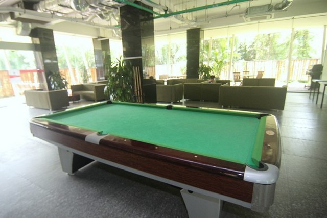 Mua bàn bida lỗ